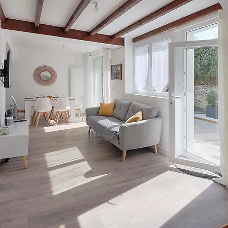 Recent 3 A 200m Et Commerces Apartment