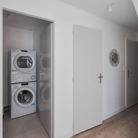 Recent 3 A 200m Et Commerces Apartment