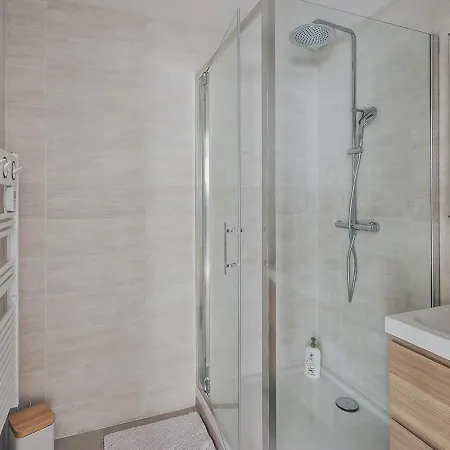 Récent 3 à 200m Et Commerces