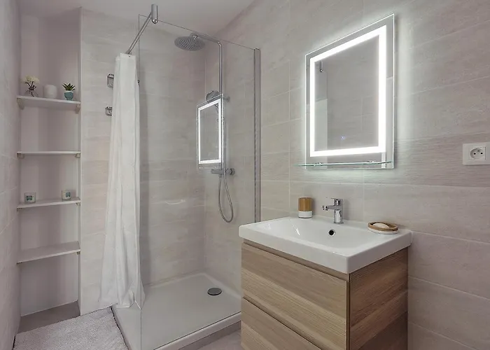 Recent 3 A 200m Et Commerces *