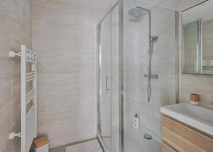 Recent 3 A 200m Et Commerces